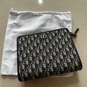 Dior 30 MONTAIGNE POUCH